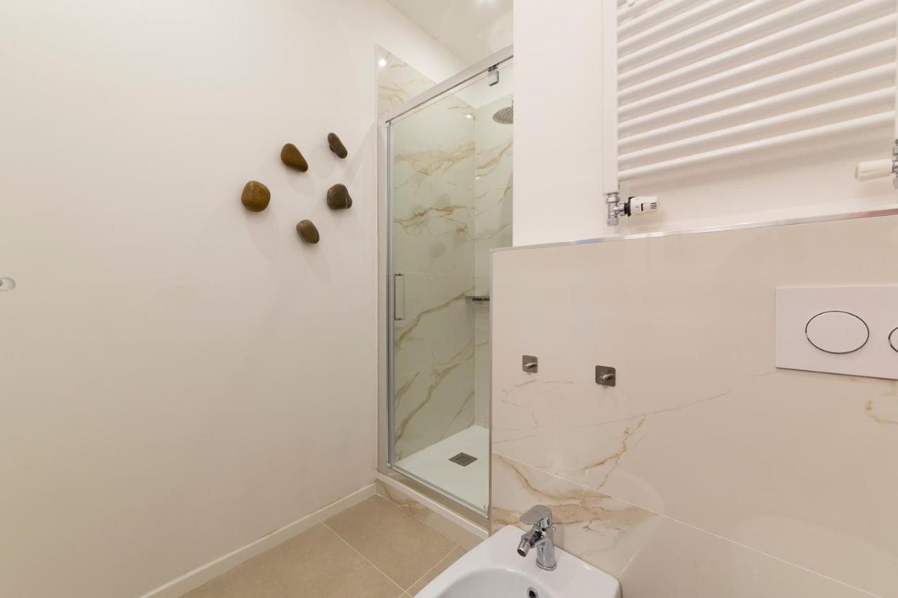 I Host Apartment - Val Strona Милан Экстерьер фото